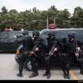 چرا لباس “ماموران ویژه ی امنیتی” را (سیاه) انتخاب می کنند؟