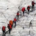 جان باختن یک کوهنورد در قله دماوند